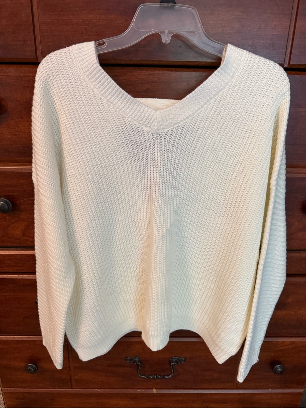 Promesa Cream V-Neck Chunky Knit Sweater